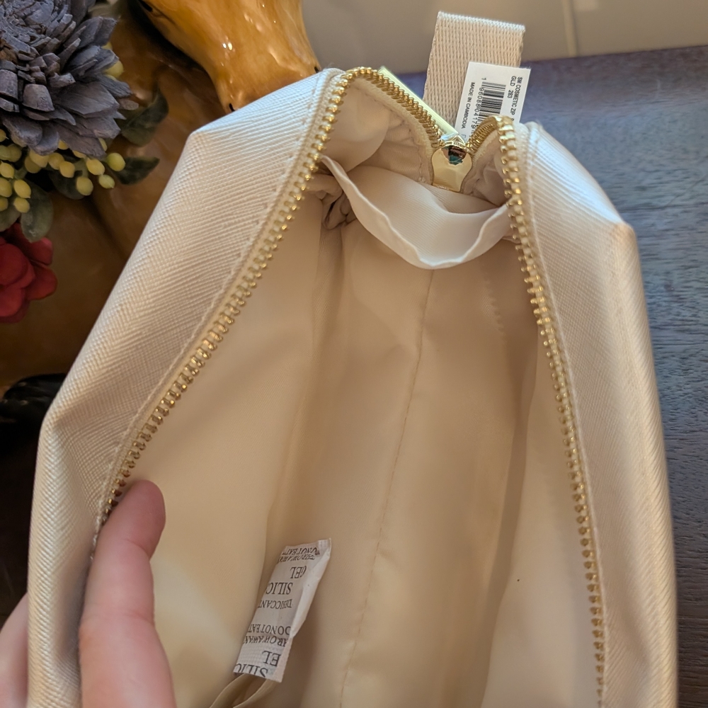 NWT Kendra Scott Champagne Cosmetic Bag - Picture 3 of 4